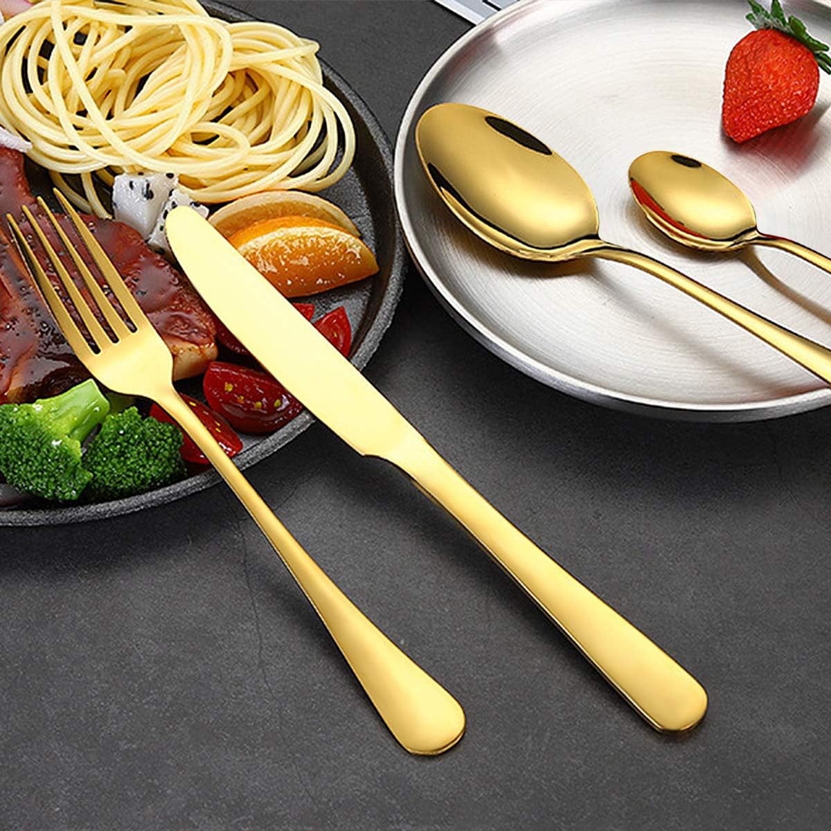 SET de cubiertos dorados (24 piezas)